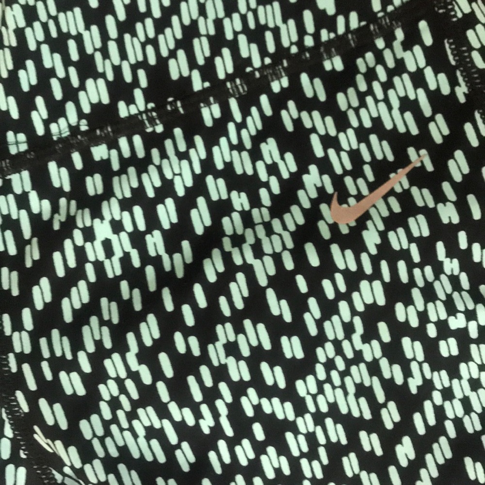 Nike Dri-fit leggings - Picture 2 of 6
